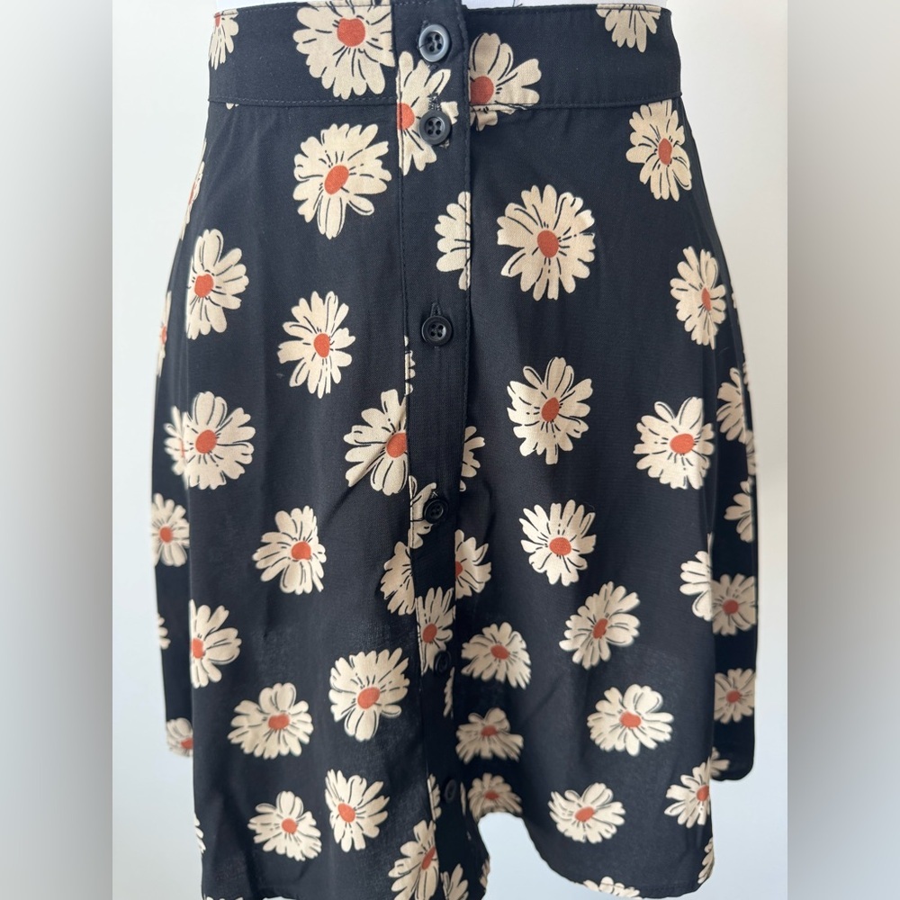 Vintage 90s Daisy Skater Skirt 🌼 - Picture 9 of 9